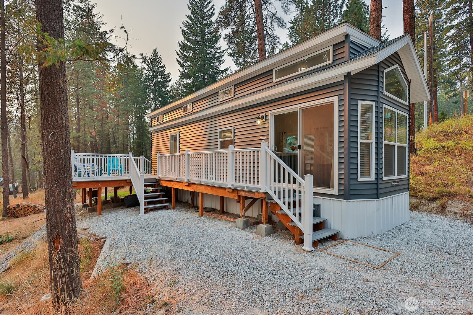 21512 Camp 12 Road photo 2