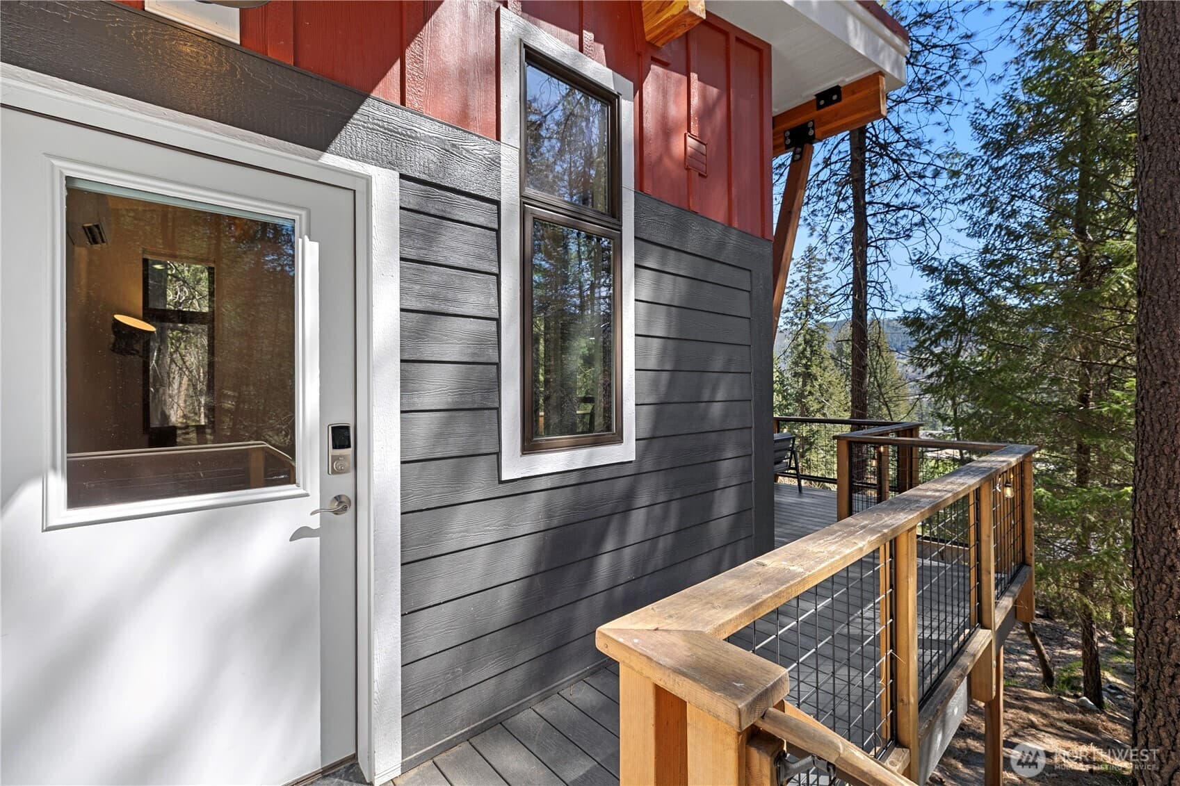 8056 Bayne Road photo 3