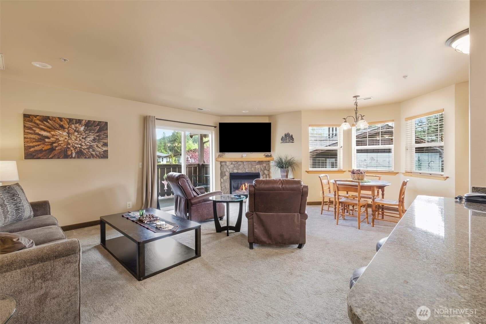 545 Junction Lane #D706 photo 3