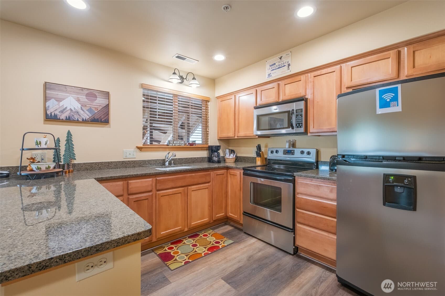 545 Junction Lane #D706 photo 5