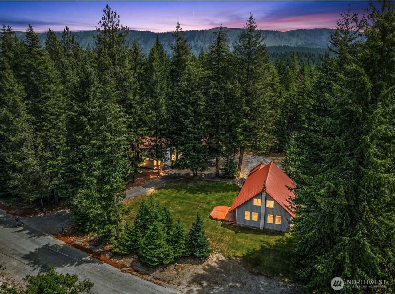 2605 Larch Drive