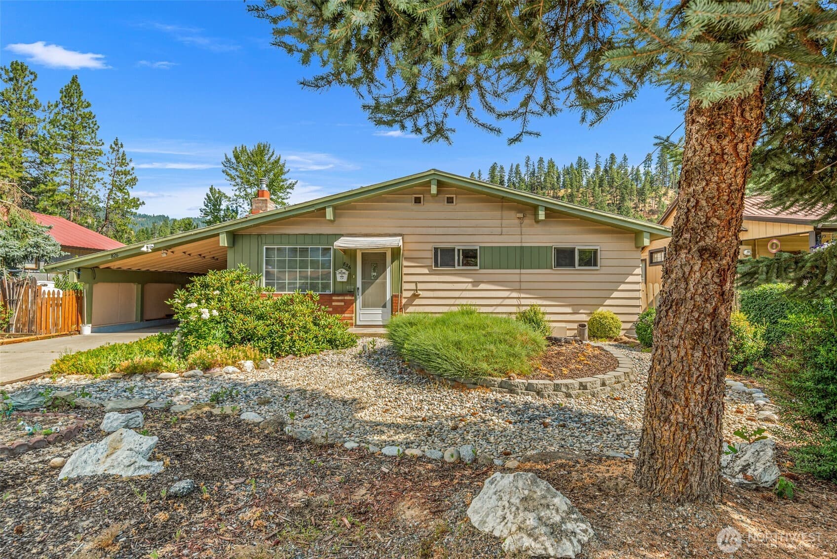 826 Pine Street photo 2