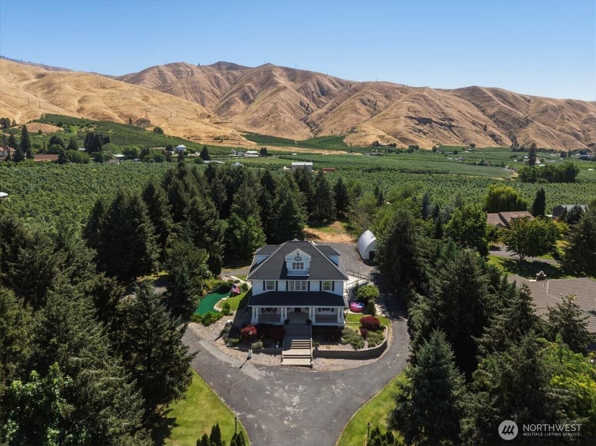 5397 Hughes Road photo 3