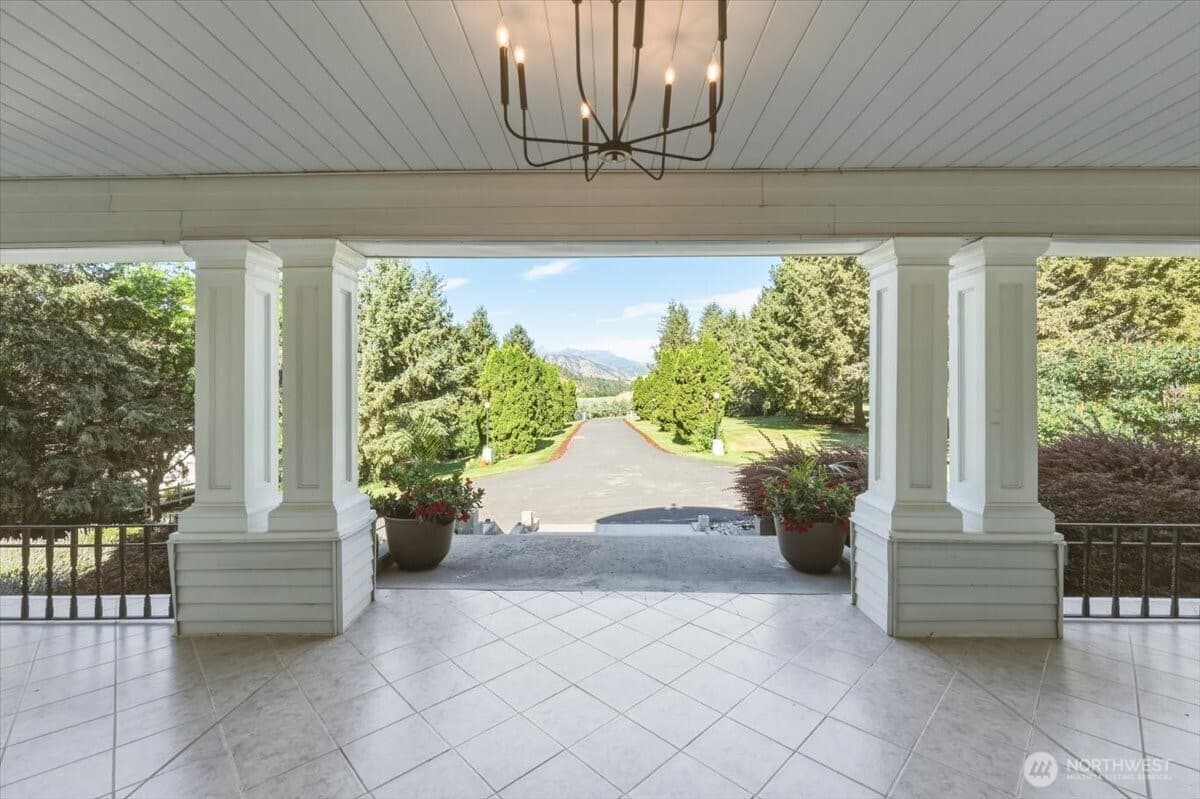 5397 Hughes Road photo 4