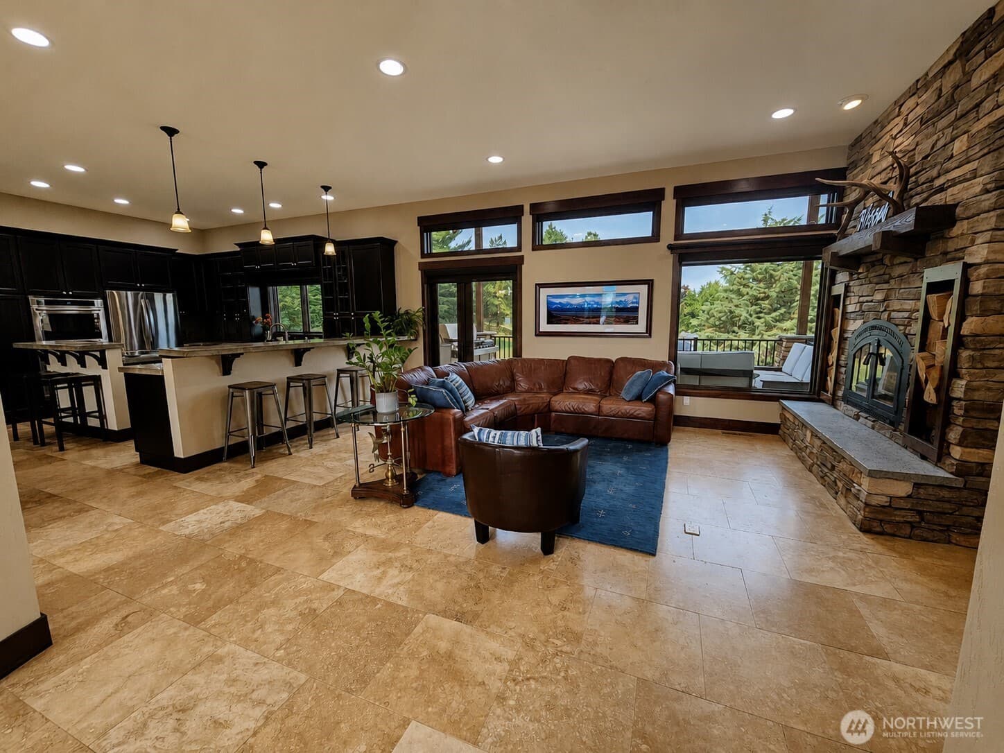 5186 Vista Heights Place photo 3
