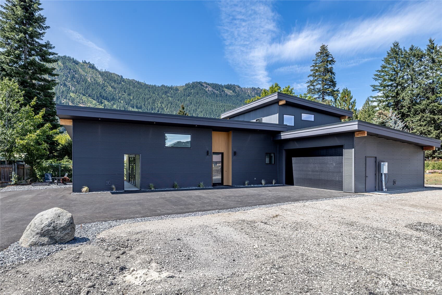 209 Orchard Street photo 2