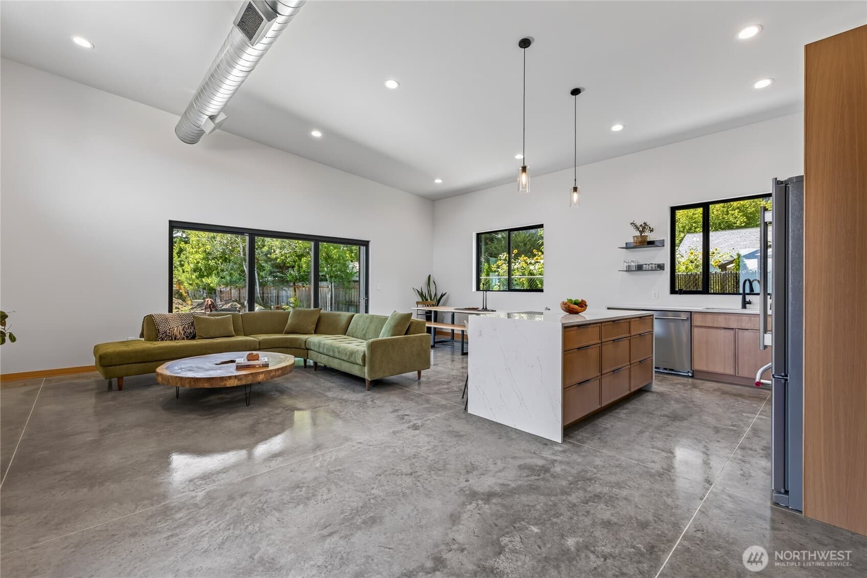 209 Orchard Street photo 5