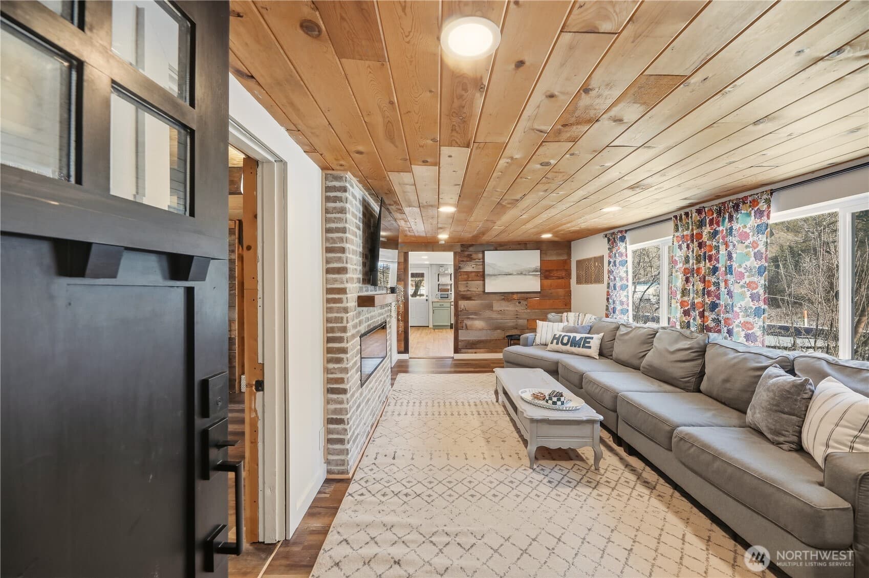 5552 Campbell Road photo 3