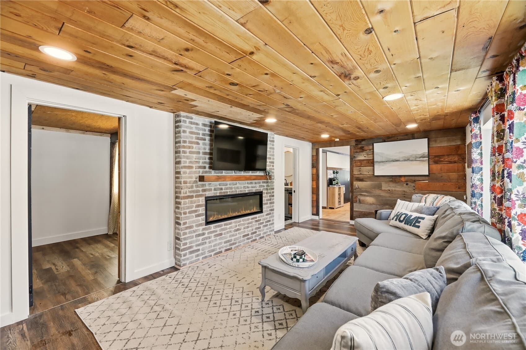 5552 Campbell Road photo 4