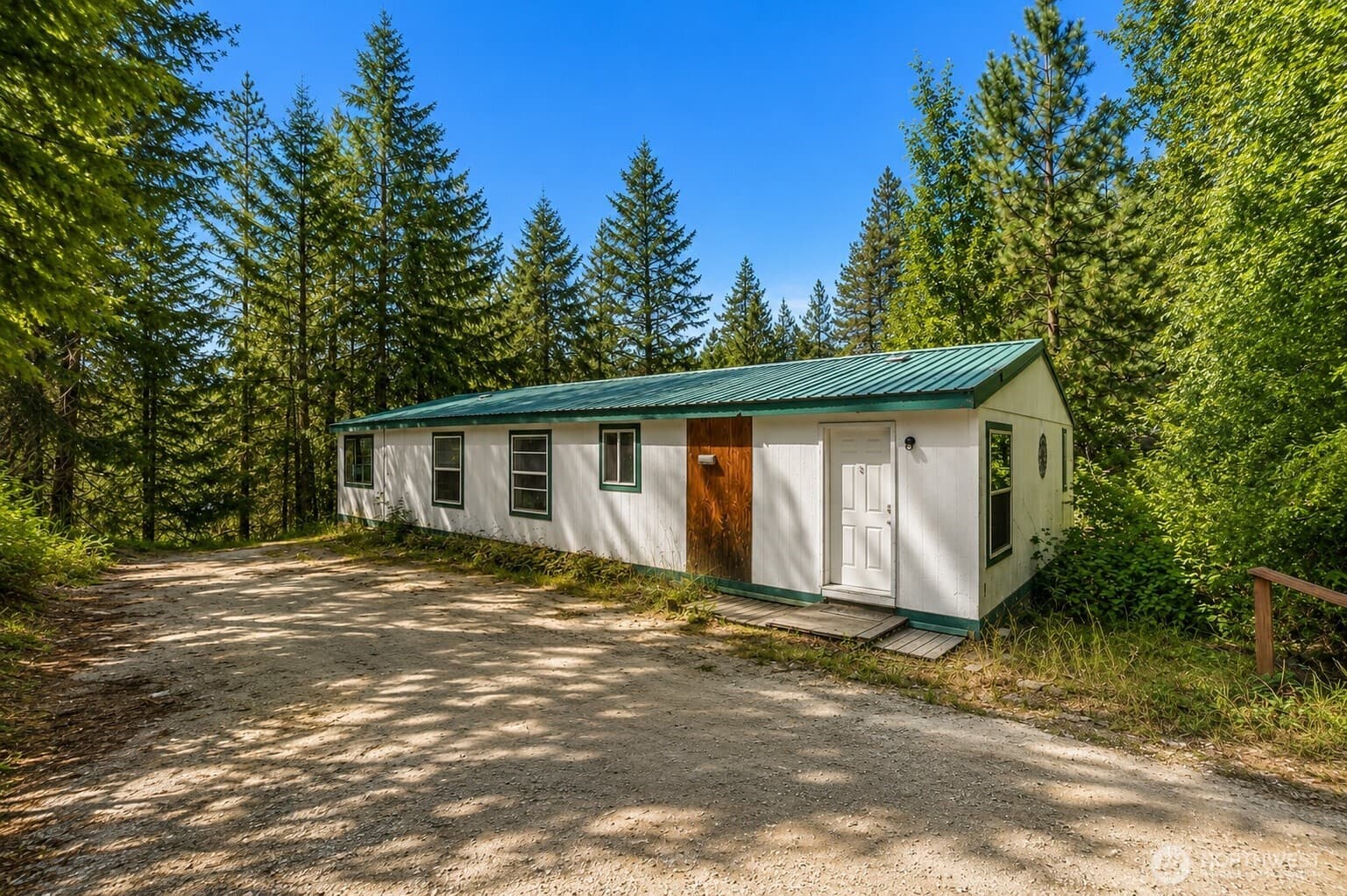 24608 Spur Street photo 3