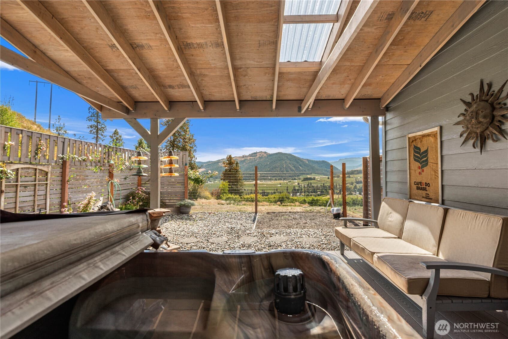 8795 Larson Road photo 3