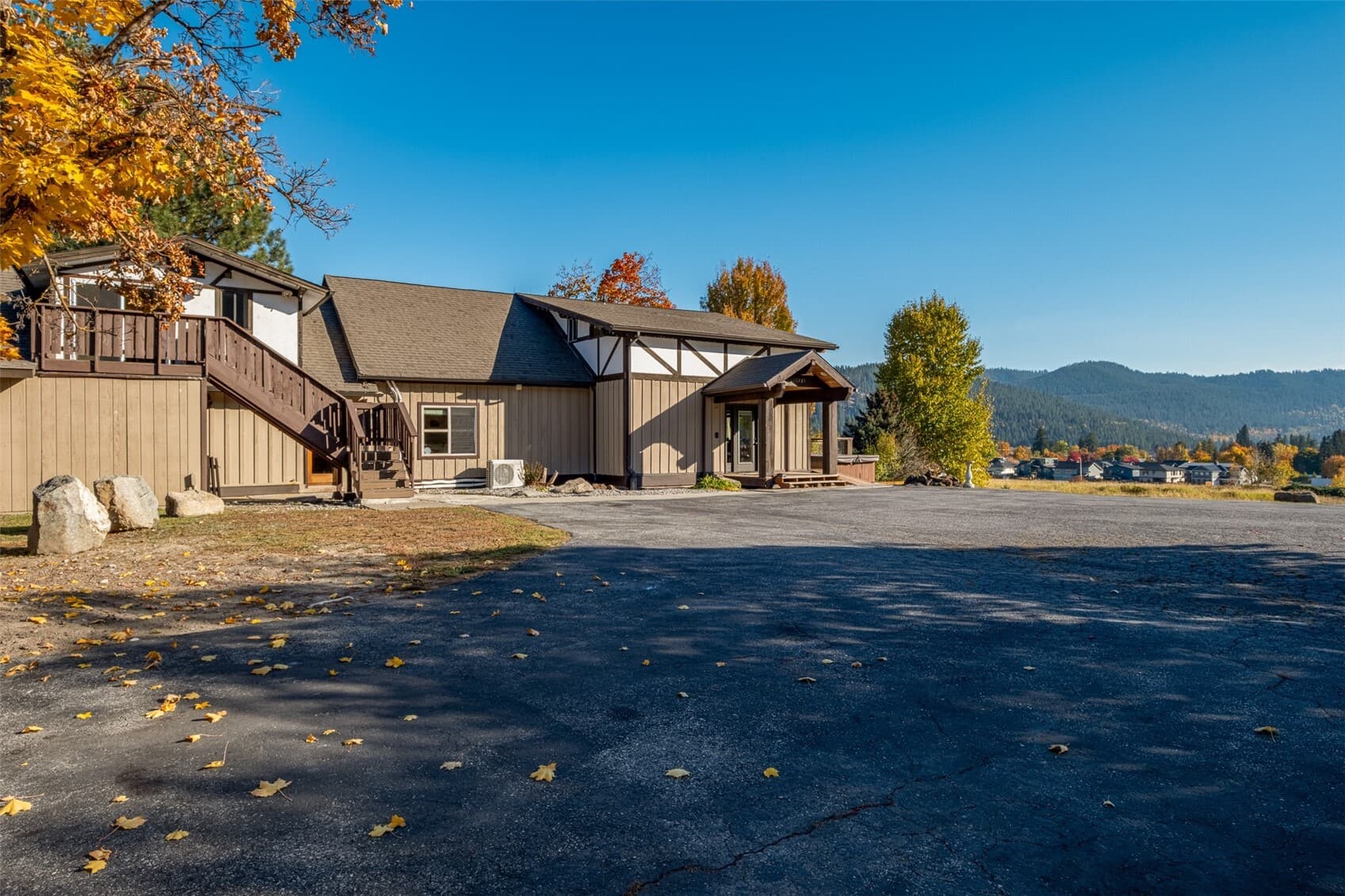 10285 Ski Hill Drive photo 5