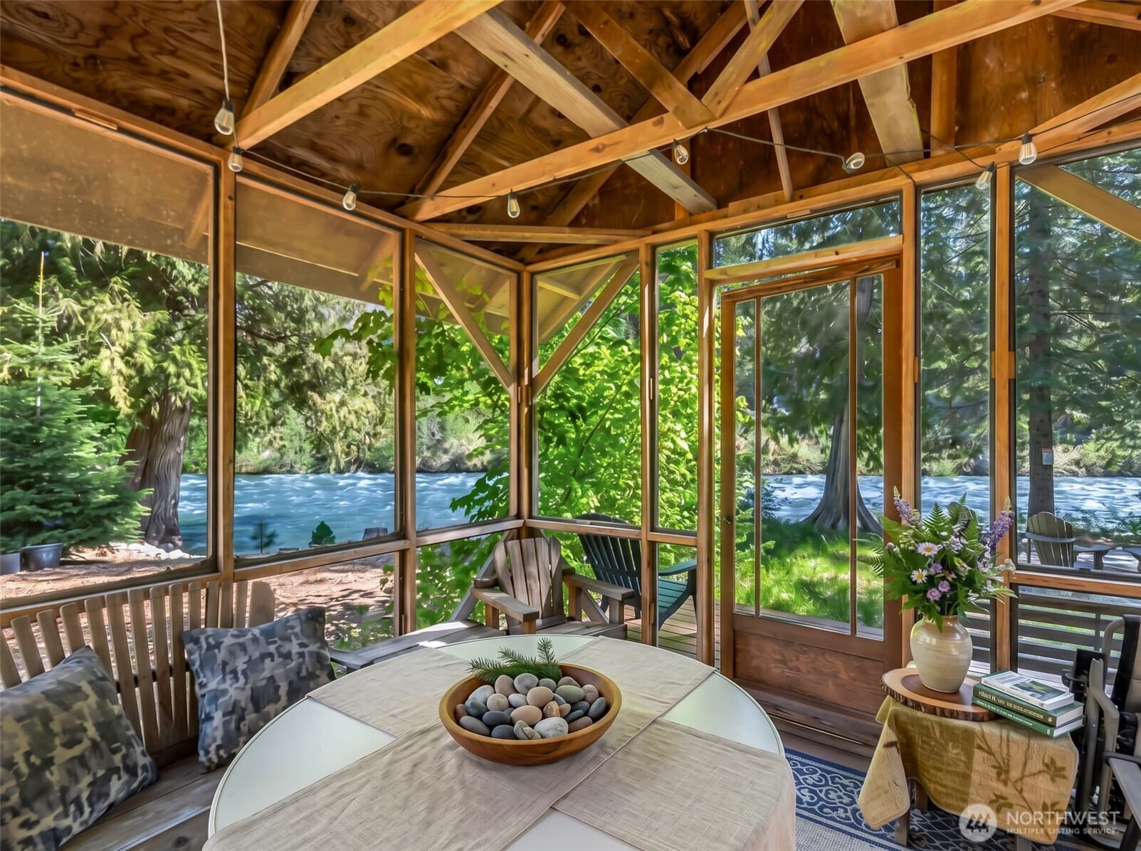 2304 Pine Tree Road photo 5