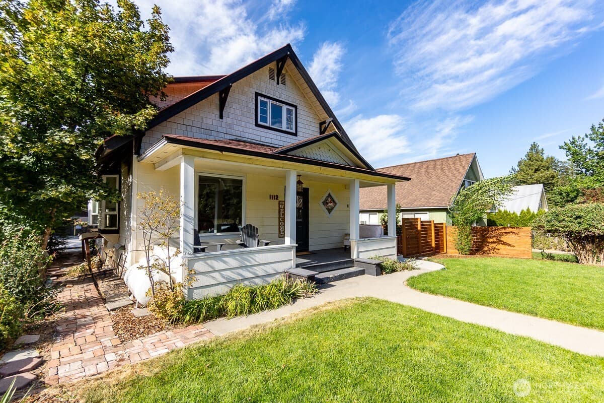 1112 Commercial Street photo 4