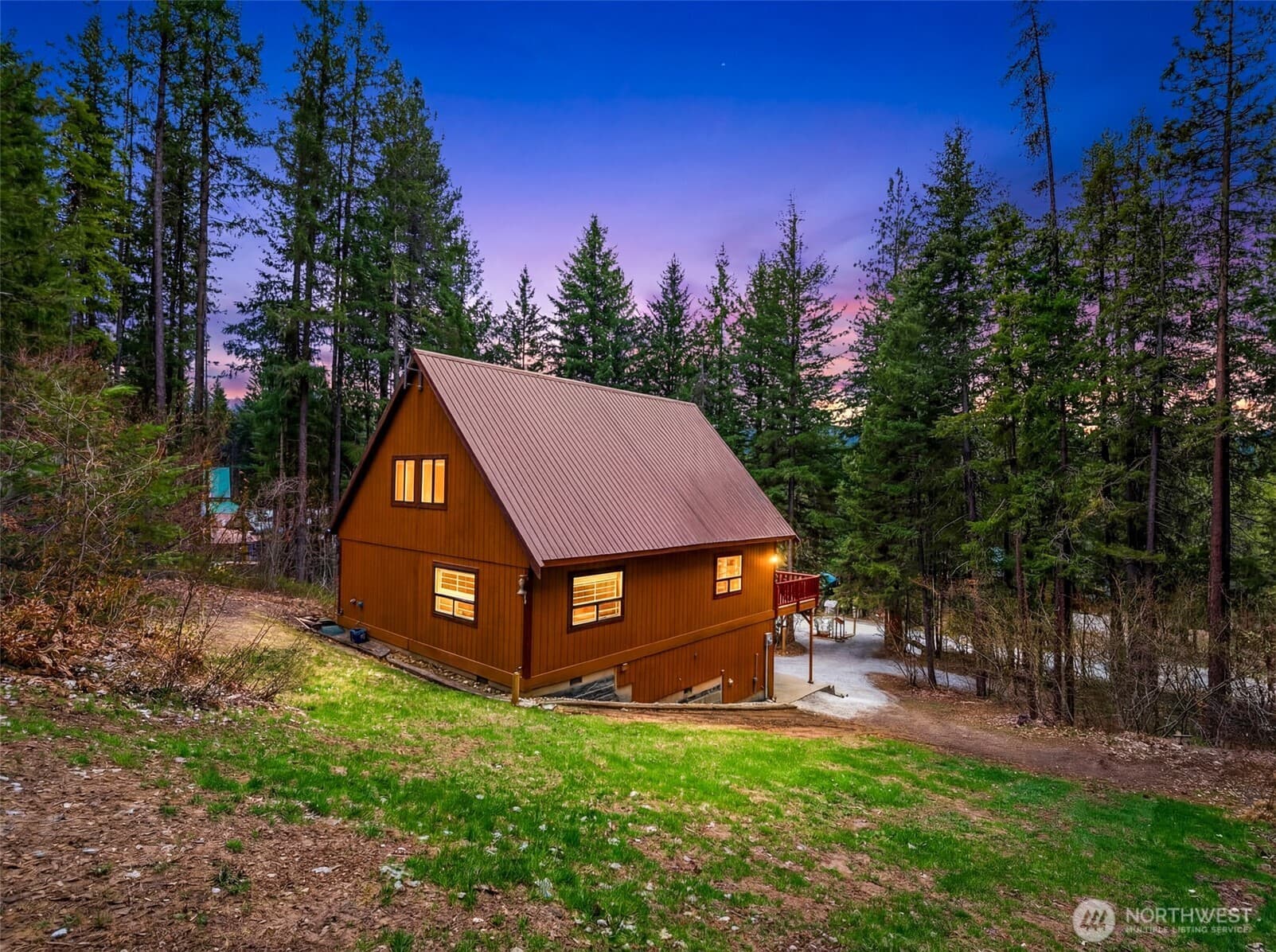 2454 Salal Drive photo 2