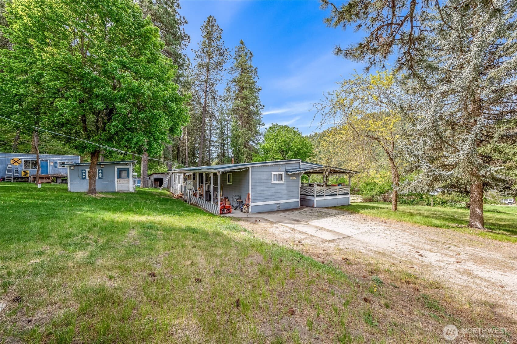 12502 Chumstick Highway photo 3