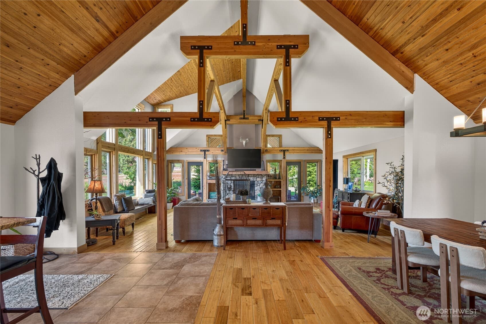 70 Alps Lane photo 3