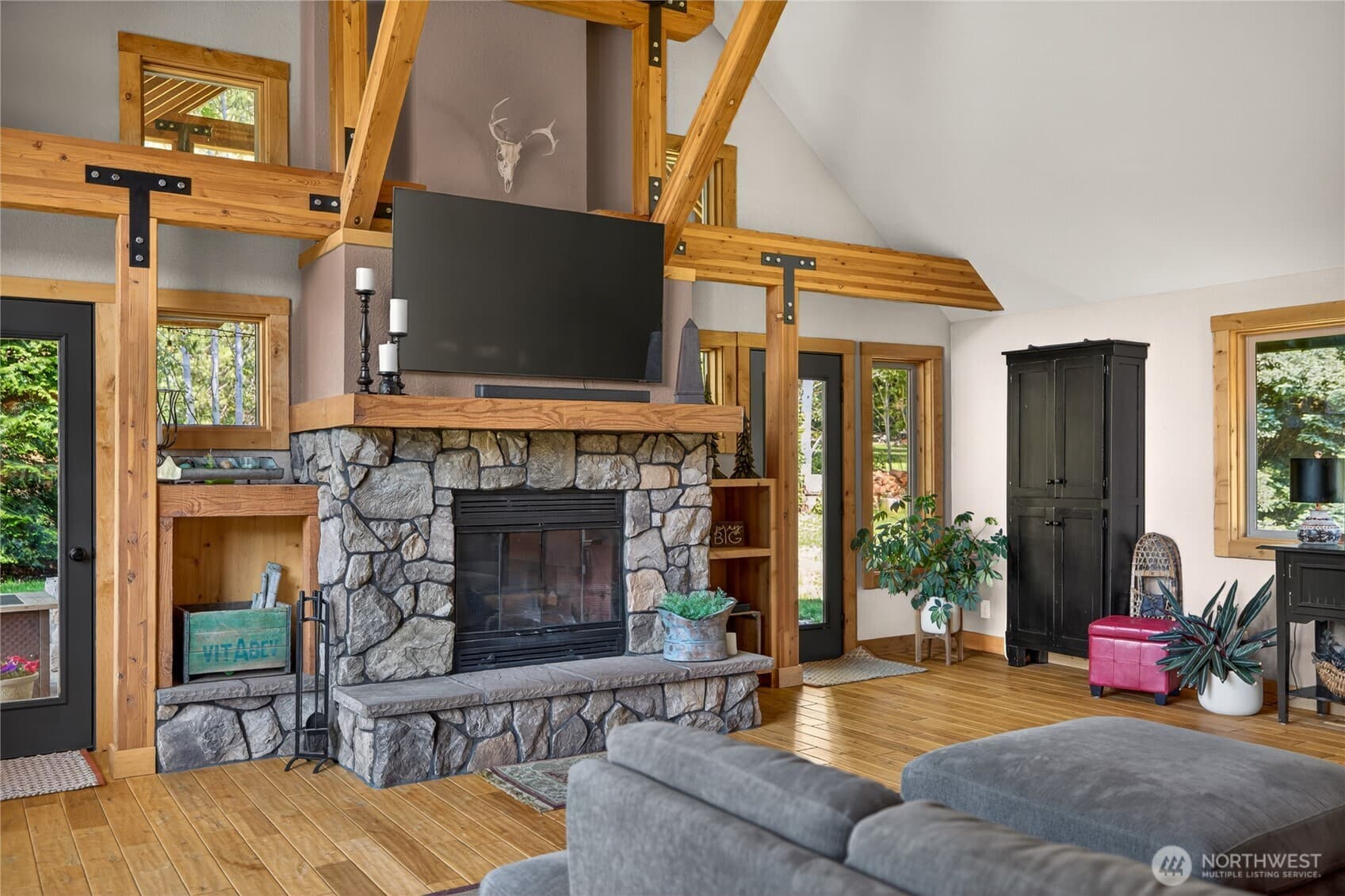 70 Alps Lane photo 4