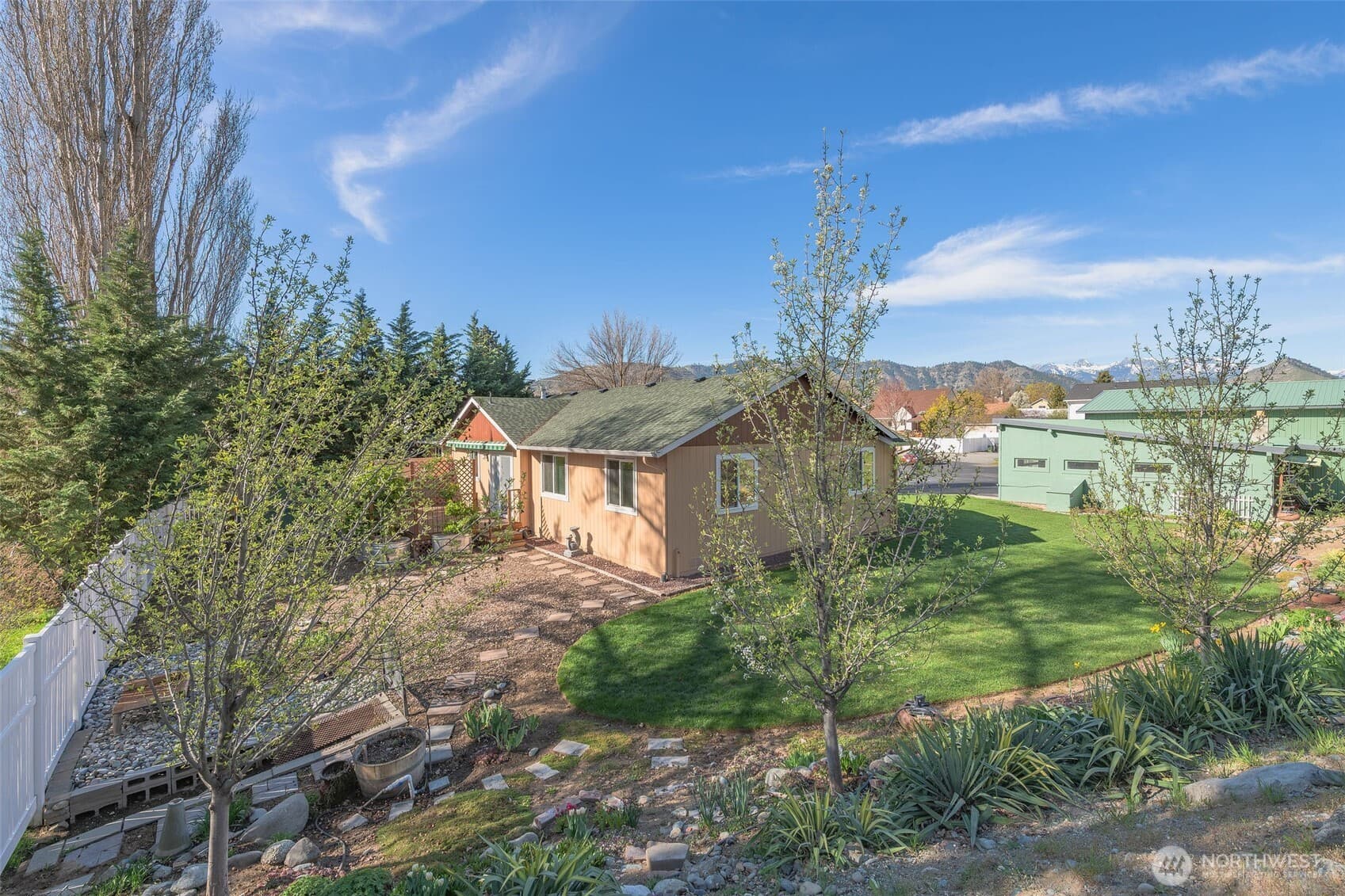 224 Vine Street photo 3