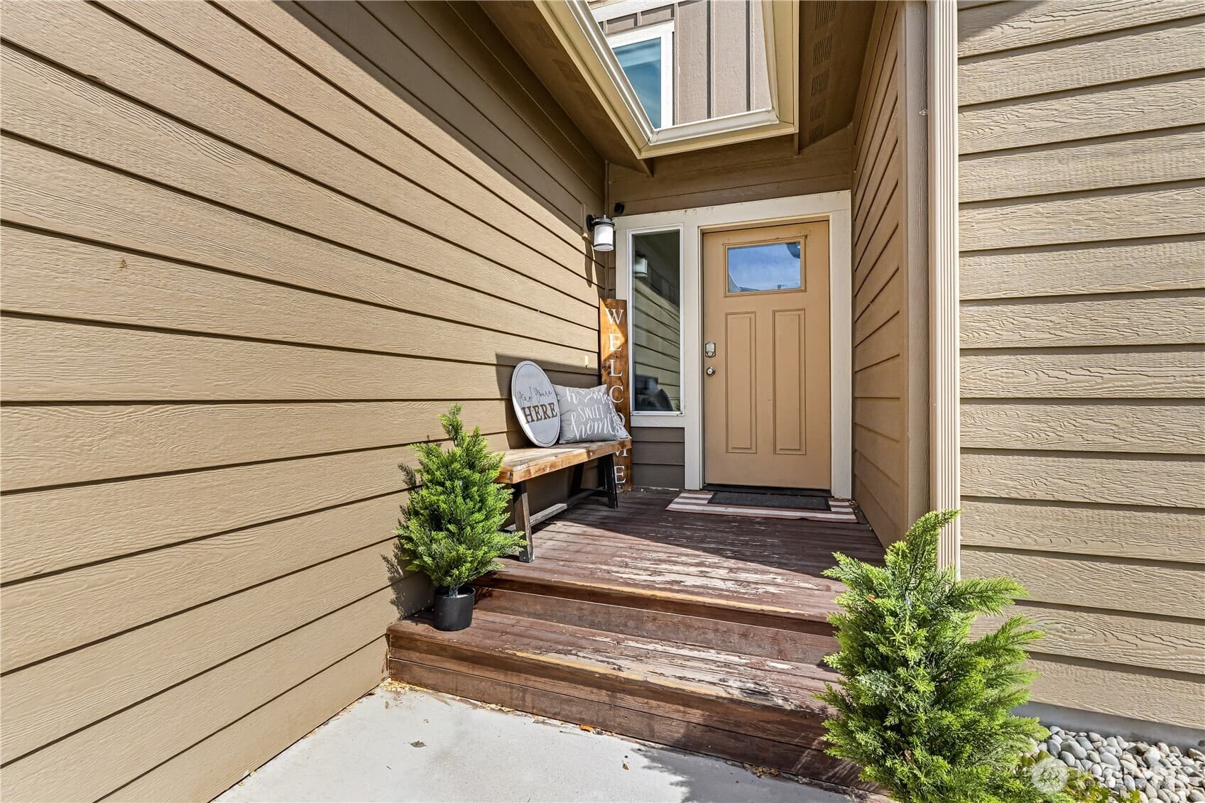 410 Riverside Meadow photo 4
