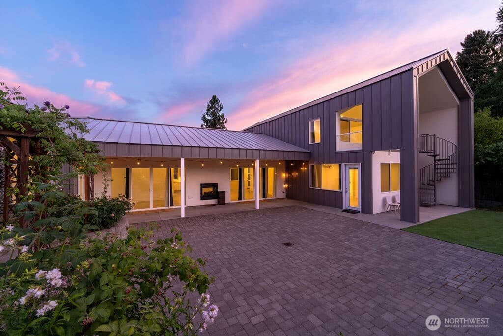 820 Cedar Street photo 2