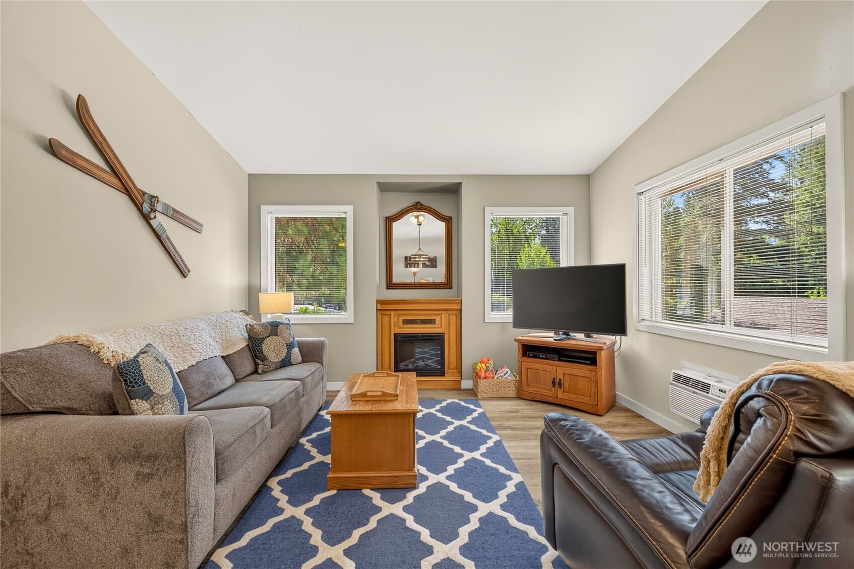 525 Alpine Place #D3 photo 2