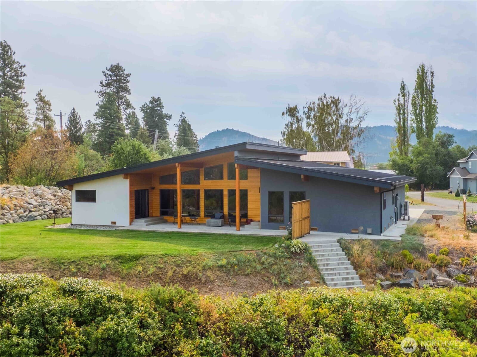 34 Steelhead Lane photo 4